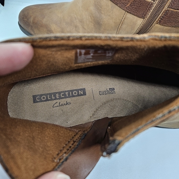 Clarks Addiy Cora tan nubuck ankle boots with decorative strap and buckle 8.5M - Picture 9 of 9